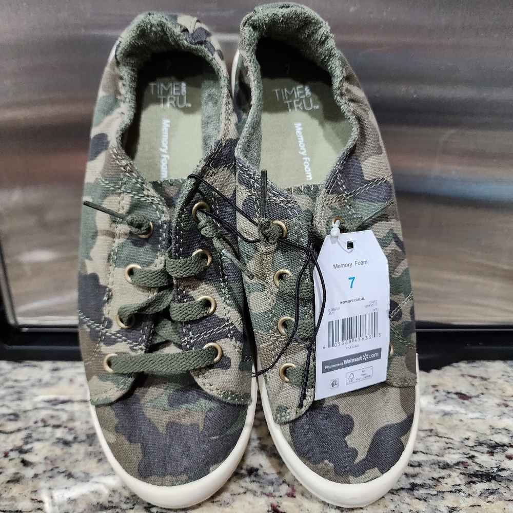 Time & Tru Camo Shoes